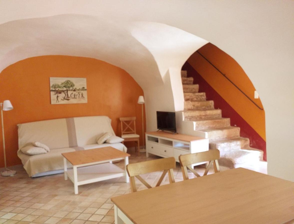 Maison Au Coeur De Fontaine De Vaucluse, Nichee Sur Le Rocher Et Surplombant La Sorgue Zewnętrze zdjęcie